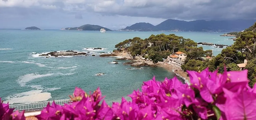Casa vacanze Il Pepe Rosa Di Anna E Silvano Sarzana Italia